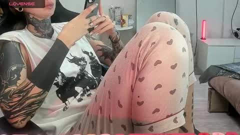 Alis online show from October 19, 8:04 am