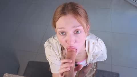 Lola 3  online show from January 8, 2:25 am