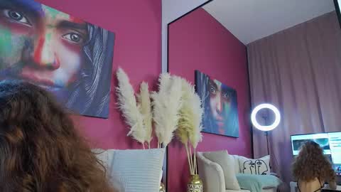 Mia online show from November 12, 4:13 am