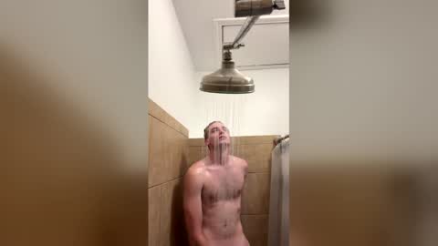 _frosty_69 online show from May 8, 4:56 pm