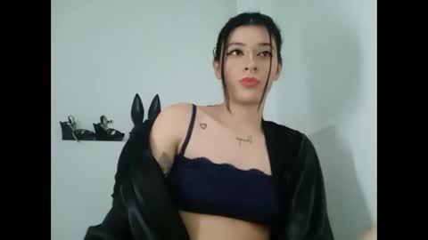 Snapshot of _genesid_dixton chatting on February 26, 4:03 am Mia-foster online show from February 26, 4:03 am