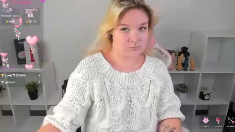 Snapshot of _ginger_snap chatting on August 4, 9:56 am _ginger_snap online show from August 4, 9:56 am