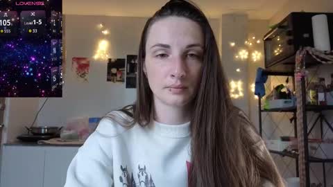 Goddess Aurora online show from October 27, 8:40 am