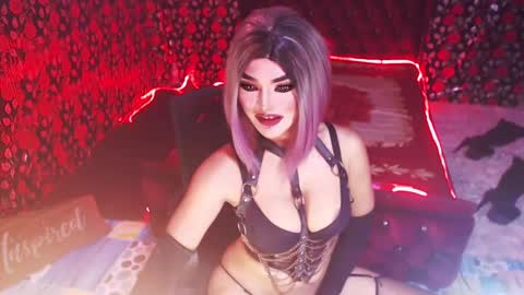 Snapshot of _hailyourqueenx chatting on December 2, 10:12 pm GoDDess  Chloe online show from December 2, 10:12 pm