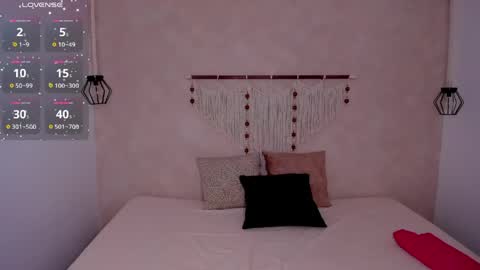 Hanna Botero online show from April 18, 6:45 pm