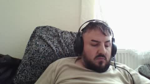 Snapshot of _hasanhz_ chatting on September 21, 7:10 am  hasanhz.  online show from September 21, 7:10 am