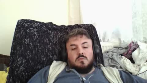 Snapshot of _hasanhz_ chatting on September 22, 12:51 pm  hasanhz.  online show from September 22, 12:51 pm