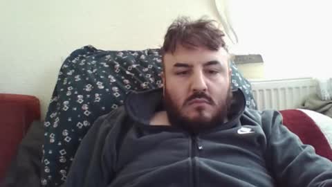 Snapshot of _hasanhz_ chatting on October 13, 6:57 am  hasanhz.  online show from October 13, 6:57 am