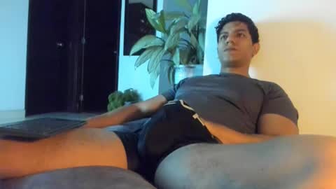 Snapshot of _heracles1 chatting on January 8, 4:26 am Heracles online show from January 8, 4:26 am