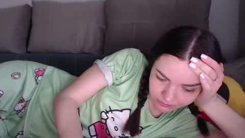 Criss4u online show from February 28, 7:09 am