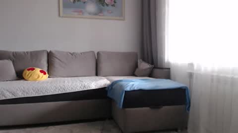 Snapshot of _hidden_frommymoom_ chatting on March 3, 11:05 am Criss4u online show from March 3, 11:05 am