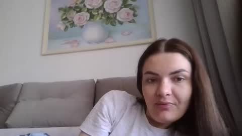 Snapshot of _hidden_frommymoom_ chatting on April 11, 6:51 am Criss4u online show from April 11, 6:51 am