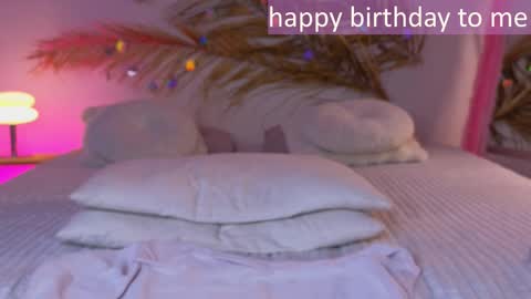 Holly online show from March 8, 10:32 am