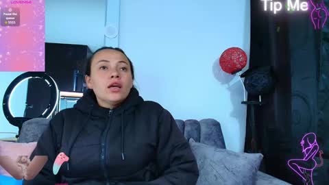 Snapshot of _honey1_ chatting on September 15, 12:27 pm Honey online show from September 15, 12:27 pm