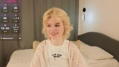 Snapshot of _honnyland chatting on June 28, 1:17 pm Alisha online show from June 28, 1:17 pm