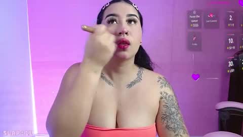 Snapshot of _hooly chatting on January 10, 2:34 pm CATALINA G online show from January 10, 2:34 pm