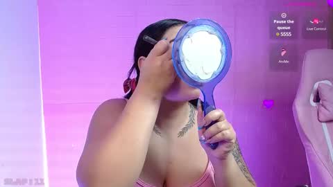 Snapshot of _hooly chatting on January 13, 1:39 pm CATALINA G online show from January 13, 1:39 pm