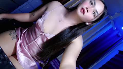 HORNY GODDESS online show from February 26, 5:53 am