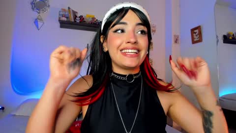 Snapshot of _hotpink chatting on January 7, 1:49 am Jenn online show from January 7, 1:49 am