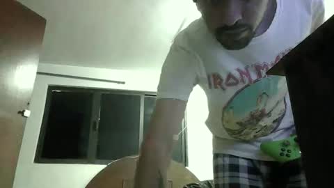 _iluvatar_ online show from March 6, 10:17 pm