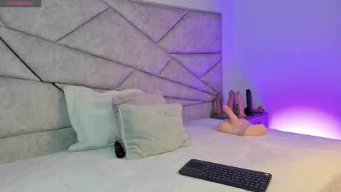 Megan online show from September 16, 2:56 am