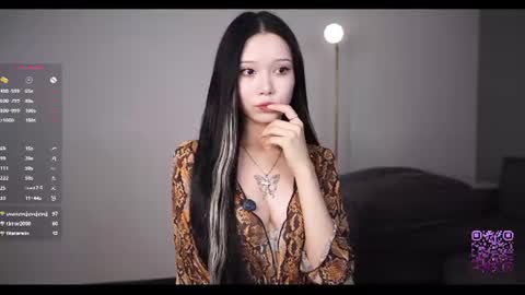 you Mia online show from June 21, 4:09 pm
