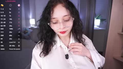 Emily online show from March 30, 5:03 pm