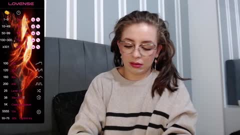 Snapshot of _isaabellaa chatting on December 22, 5:53 pm Isa online show from December 22, 5:53 pm