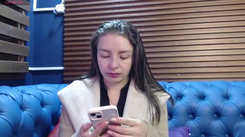 Snapshot of _isaabellaa chatting on January 25, 11:55 am Isa online show from January 25, 11:55 am