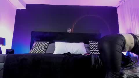 Snapshot of _jade_16 chatting on June 30, 11:55 am Miss Jade online show from June 30, 11:55 am