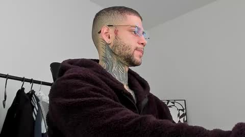 jeison online show from November 12, 12:27 pm