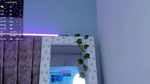 Jasmine online show from November 15, 1:51 pm