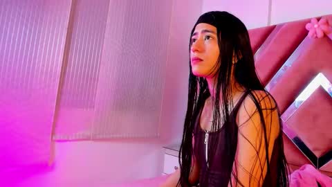 Jasmine online show from March 30, 1:23 pm