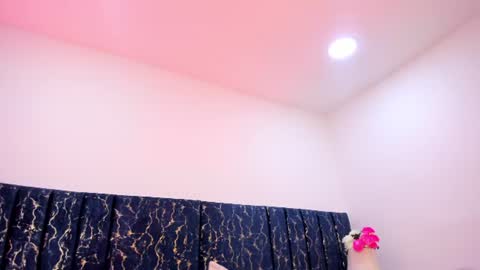 Jasmine online show from July 18, 6:45 pm