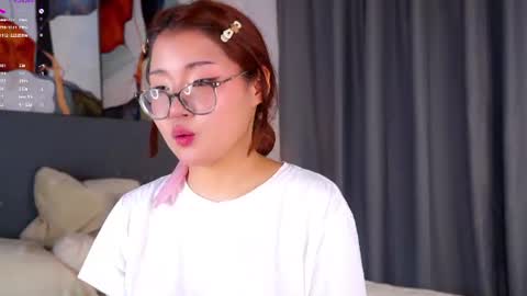 Snapshot of _jasminestea_ chatting on July 3, 1:39 pm Candy online show from July 3, 1:39 pm