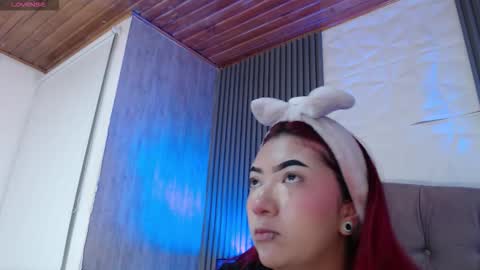 Mia online show from December 19, 12:34 pm