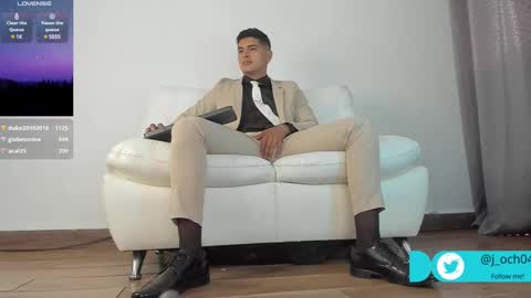Snapshot of _juanes__ chatting on March 4, 3:37 pm _juanes__ online show from March 4, 3:37 pm
