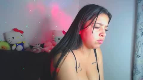 _juli17_ online show from March 4, 8:26 pm