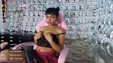 Snapshot of _julie_cooper chatting on February 13, 5:20 pm julie cooper online show from February 13, 5:20 pm