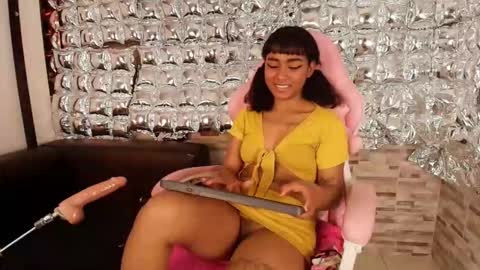 Snapshot of _julie_cooper chatting on February 14, 6:15 pm julie cooper online show from February 14, 6:15 pm