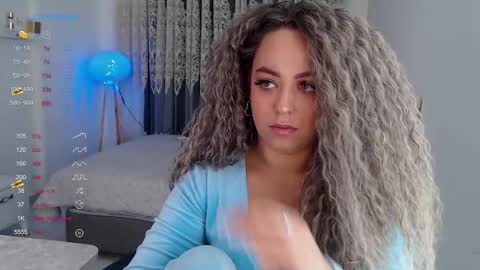 _just_a_queen_3 online show from November 12, 8:26 am