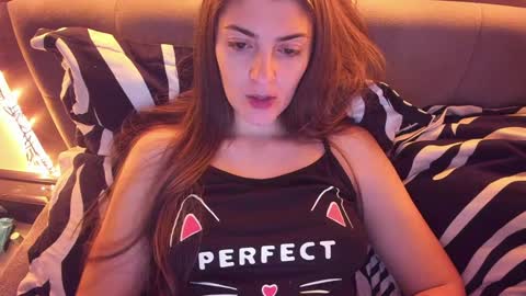 _just_a_simple_girl online show from January 14, 12:56 pm