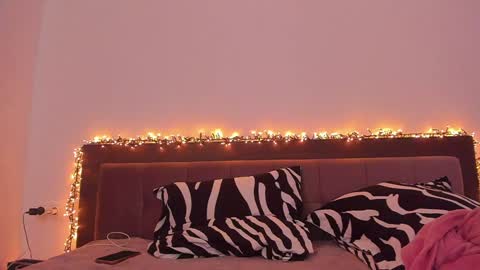 _just_a_simple_girl online show from January 15, 1:20 pm