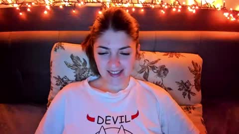 _just_a_simple_girl online show from February 19, 5:27 pm