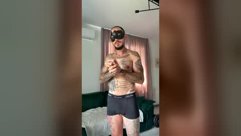 _justanormalguy_x online show from July 3, 8:32 am