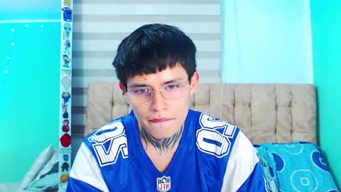 mod online show from March 18, 4:59 am