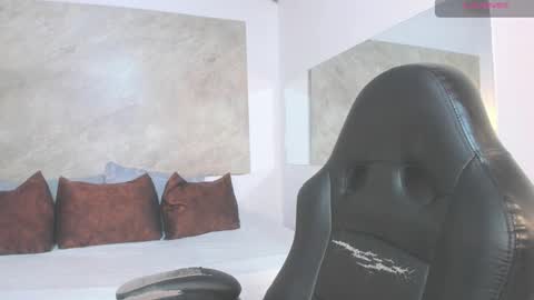 Kanela Anderson online show from November 29, 12:30 pm