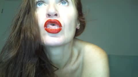 KAPELKA   online show from September 27, 3:00 am