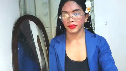 _karie_ online show from October 15, 6:13 am