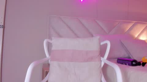 karol online show from September 19, 5:02 pm